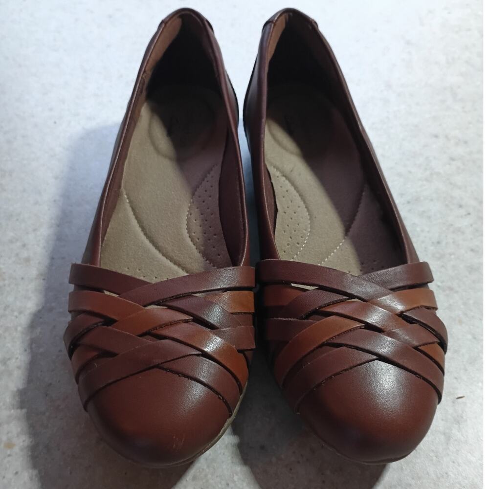 Clarks Leather Braided Flats 6 Brown Minimalist Comfort Classic Quietlux Neutral